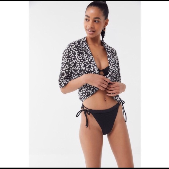 ✨🪩UO Out From Under Black High Leg Bikini Bottoms - Picture 4 of 10